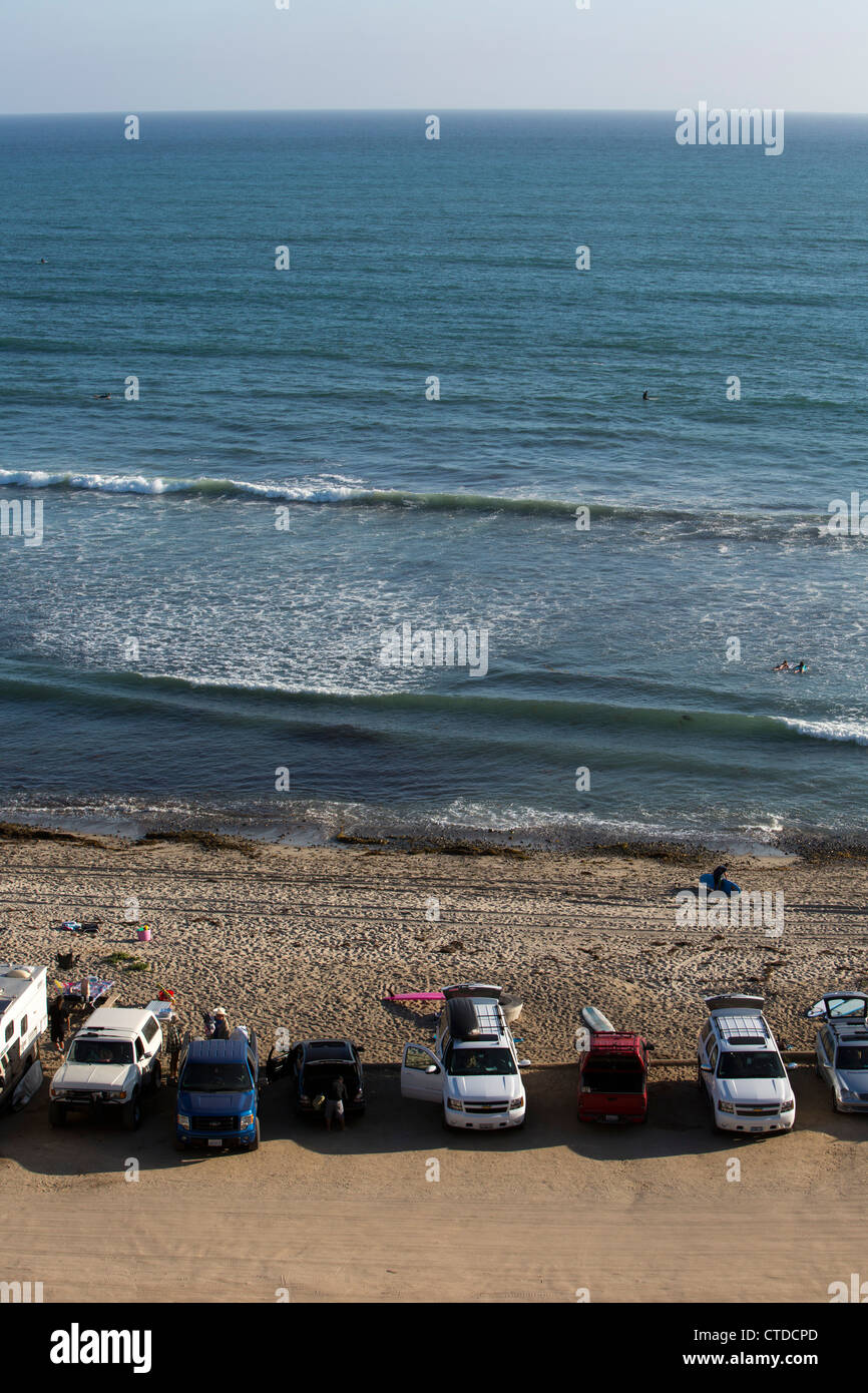 San Onofre, Kalifornien - San Onofre Surf Beach. Der Strand ist Teil der San Onofre State Beach, California State Park. Stockfoto San Onofre, Kalifornien - San Onofre Surf Beach. Der Strand ist Teil der San Onofre State Beach, California State Park. Stockfoto