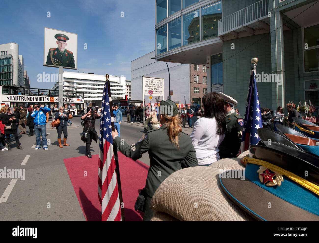 Checkpoint Charlie, ehemaliger Grenzübergang, Berlin-Deutschland Stockfoto