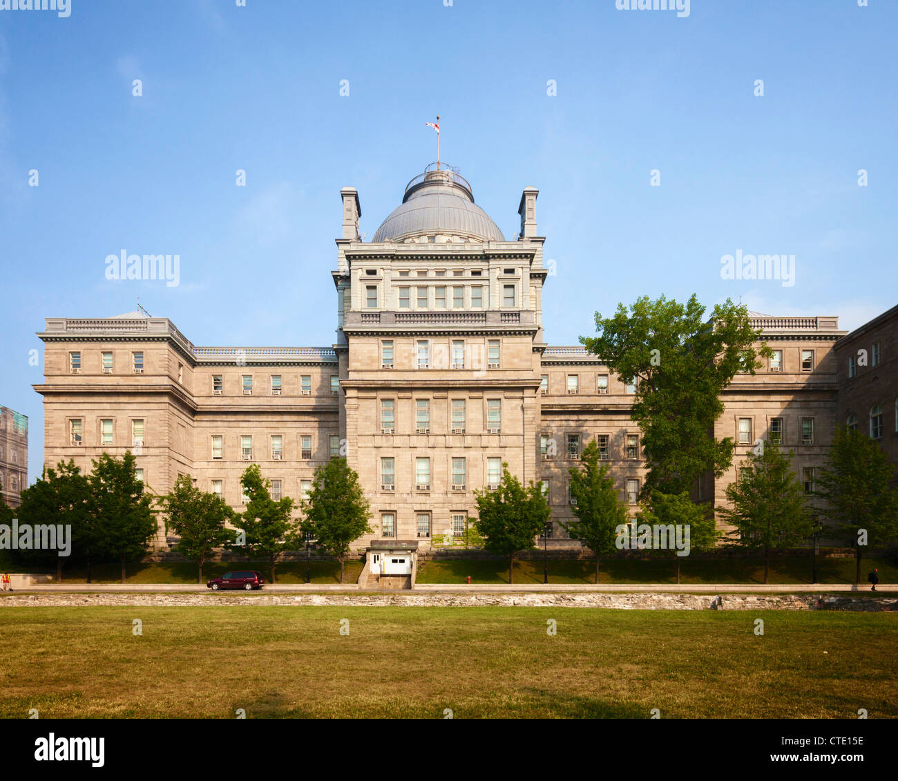 Édifice Lucien Saulnier Gebäude, Vieux Montreal Stockfoto