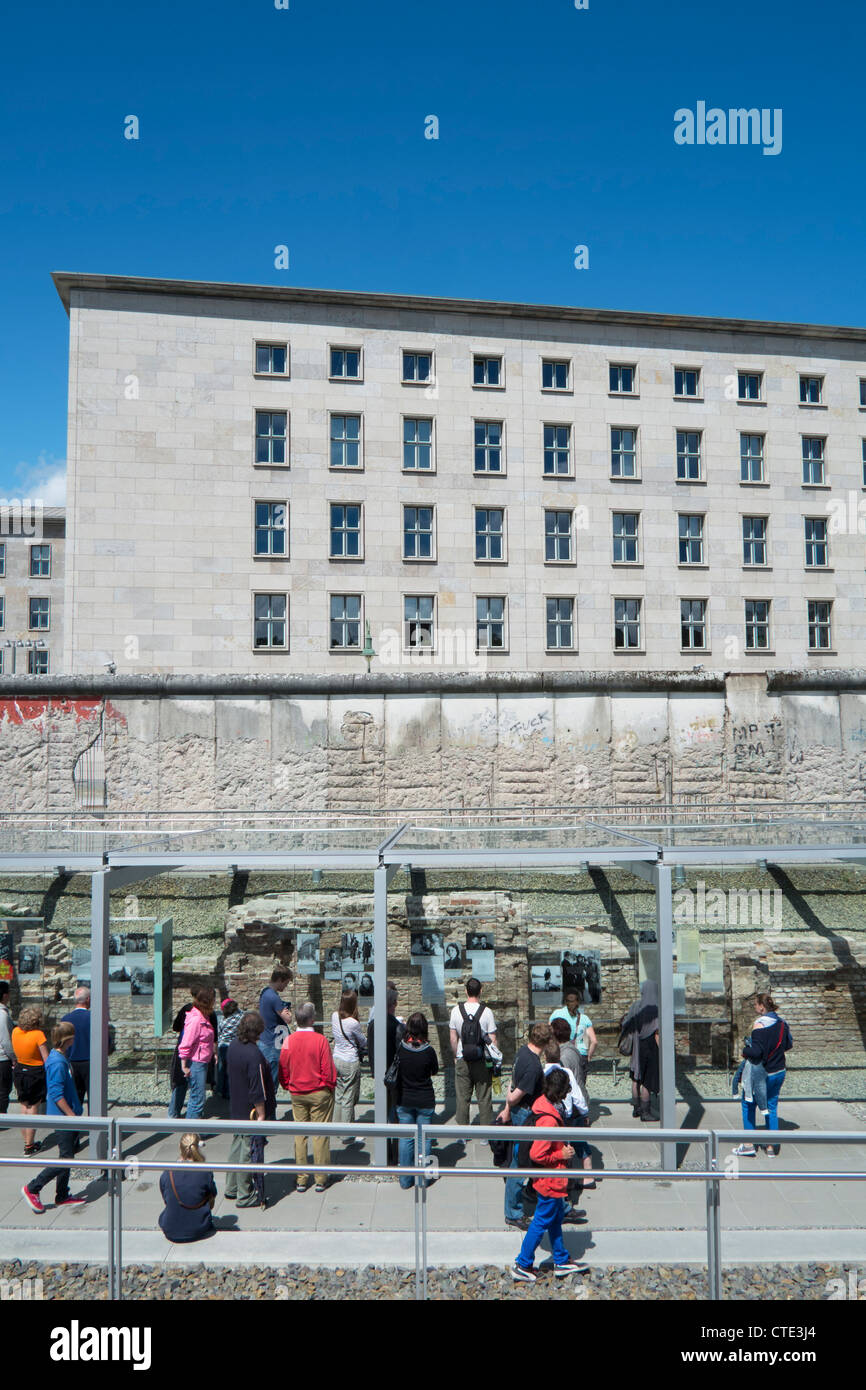 Ausstellung Topographie des Terrors am Standort der ehemaligen Gestapo-Hauptquartier in Berlin-Deutschland Stockfoto