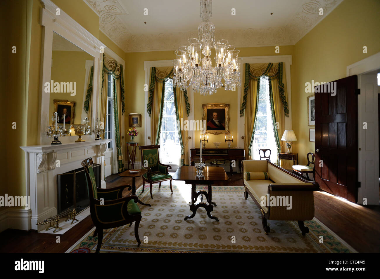 Kleiner Salon im neu restaurierten Texas des Gouverneurs in Austin, Texas. Residenz fast zerstört durch einen Brand im Jahr 2008 Stockfoto