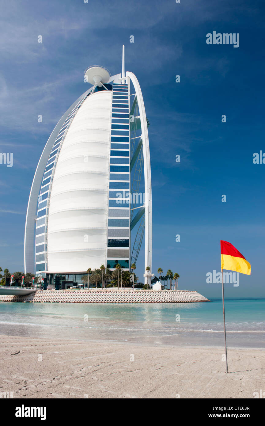 Blick auf Burj al Arab Hotel in Dubai in Vereinigte Arabische Emirate Stockfoto