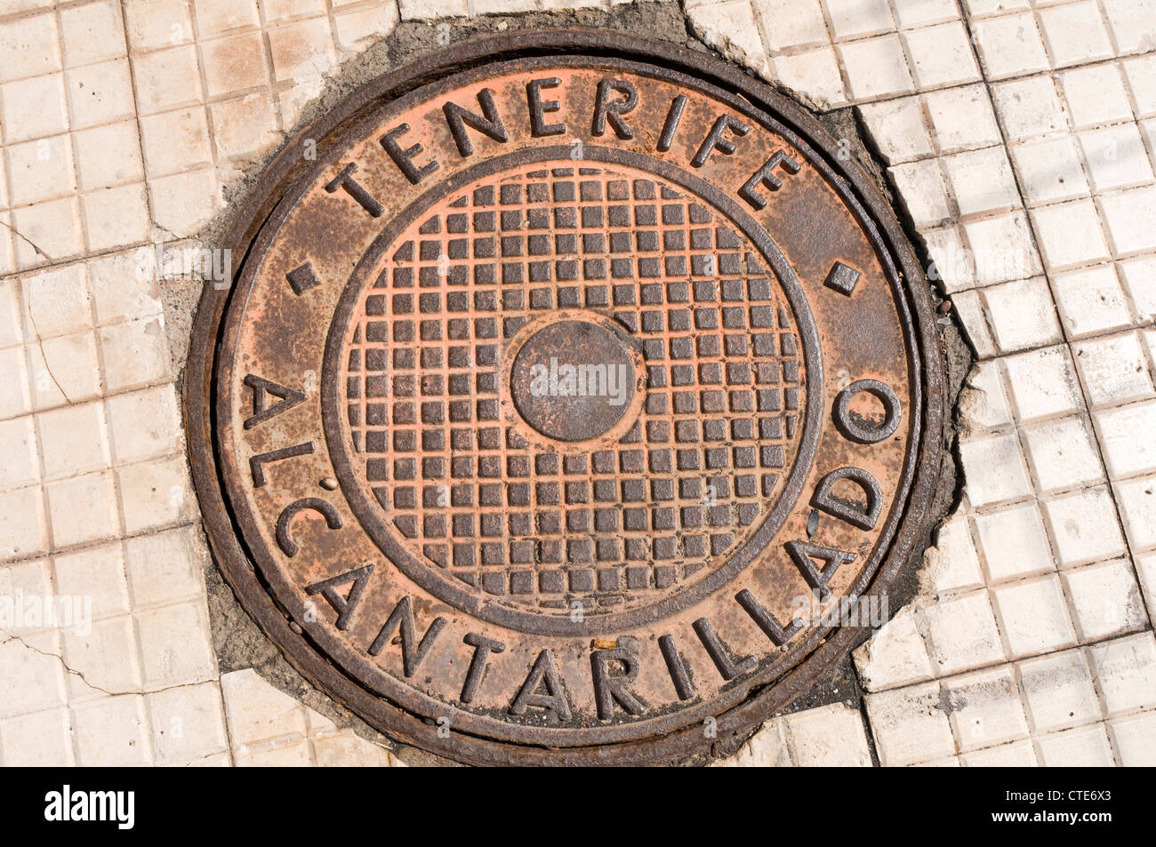 Kanaldeckel, Puerto de Santiago, Teneriffa, Kanarische Inseln Stockfoto