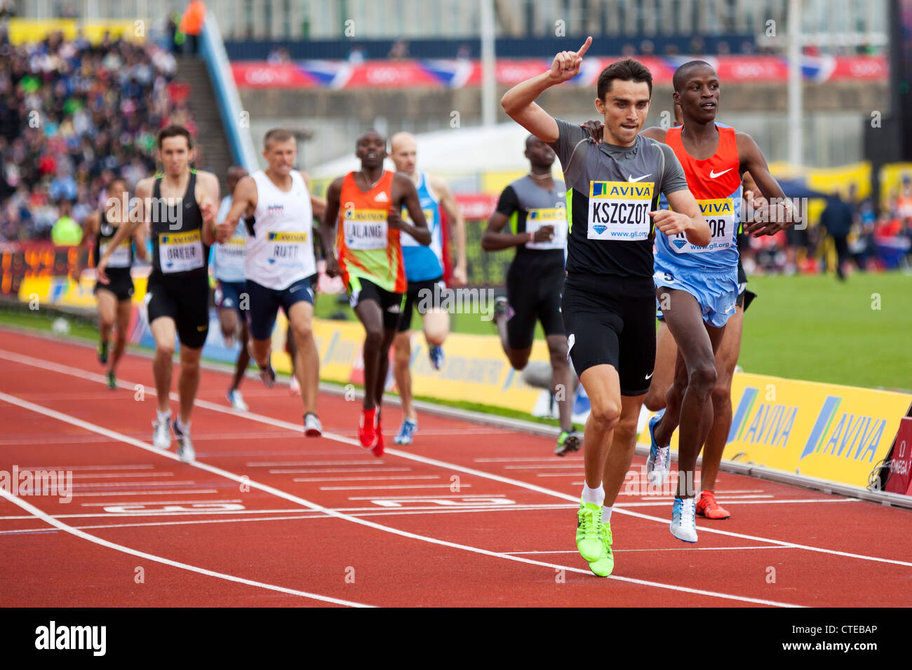 Adam KSZCZOT Job KINYOR & Herren 800m, Aviva London Grand Prix, Crystal Palace, London 2012 Stockfoto
