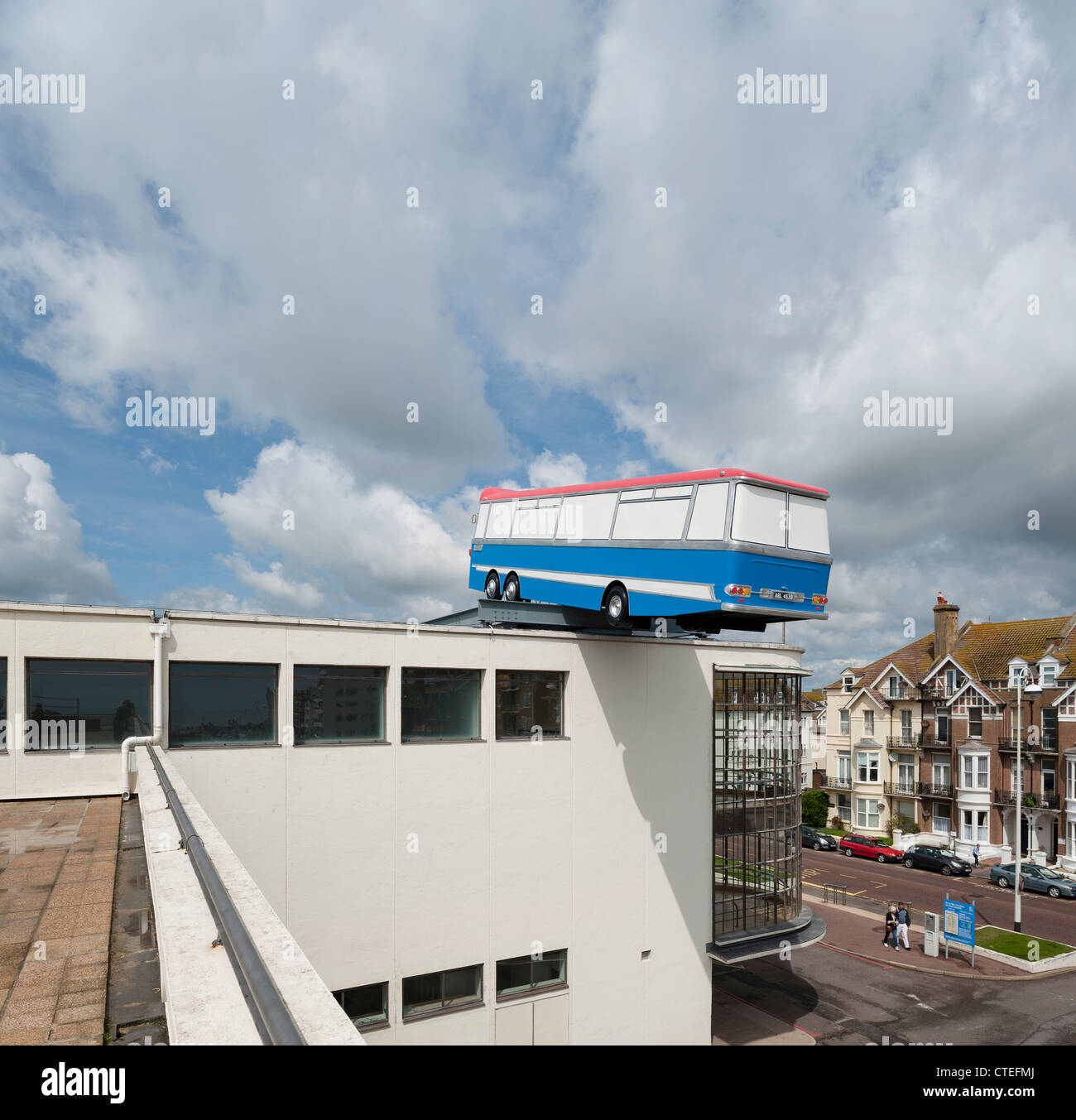 Hang On eine Minute Jungs, ich habe eine großartige Idee..., Bexhill, Großbritannien. Architekt: Richard Wilson, 2012. Blick vom Dach Terras Stockfoto