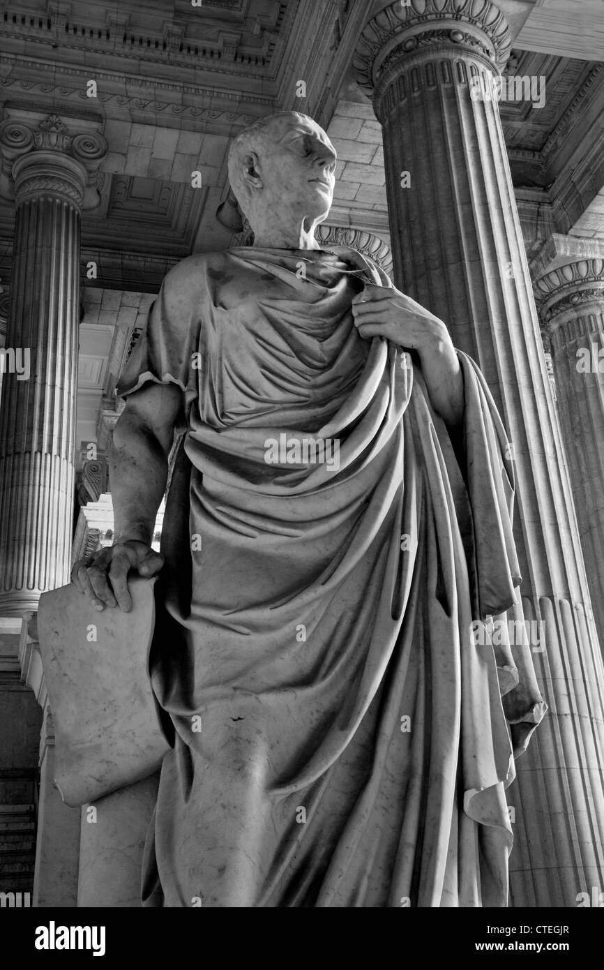 Brüssel - Juni 22: Statue der antiken Redner und Philosoph Cicero aus Vestiubule der Justizpalast am 22. Juni Stockfoto