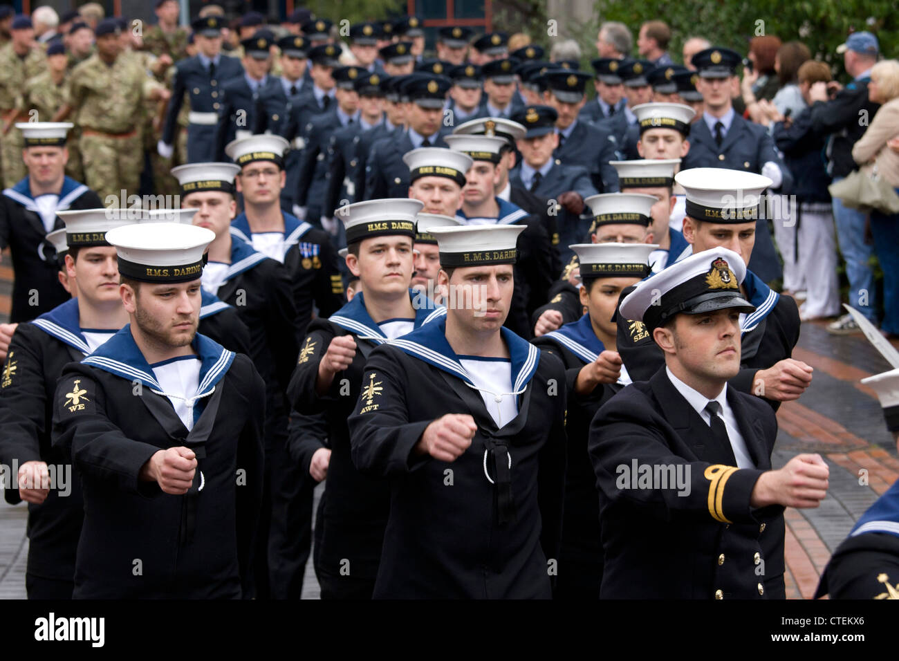 Armed Forces Day Parade durch die Innenstadt von Birmingham. Stockfoto