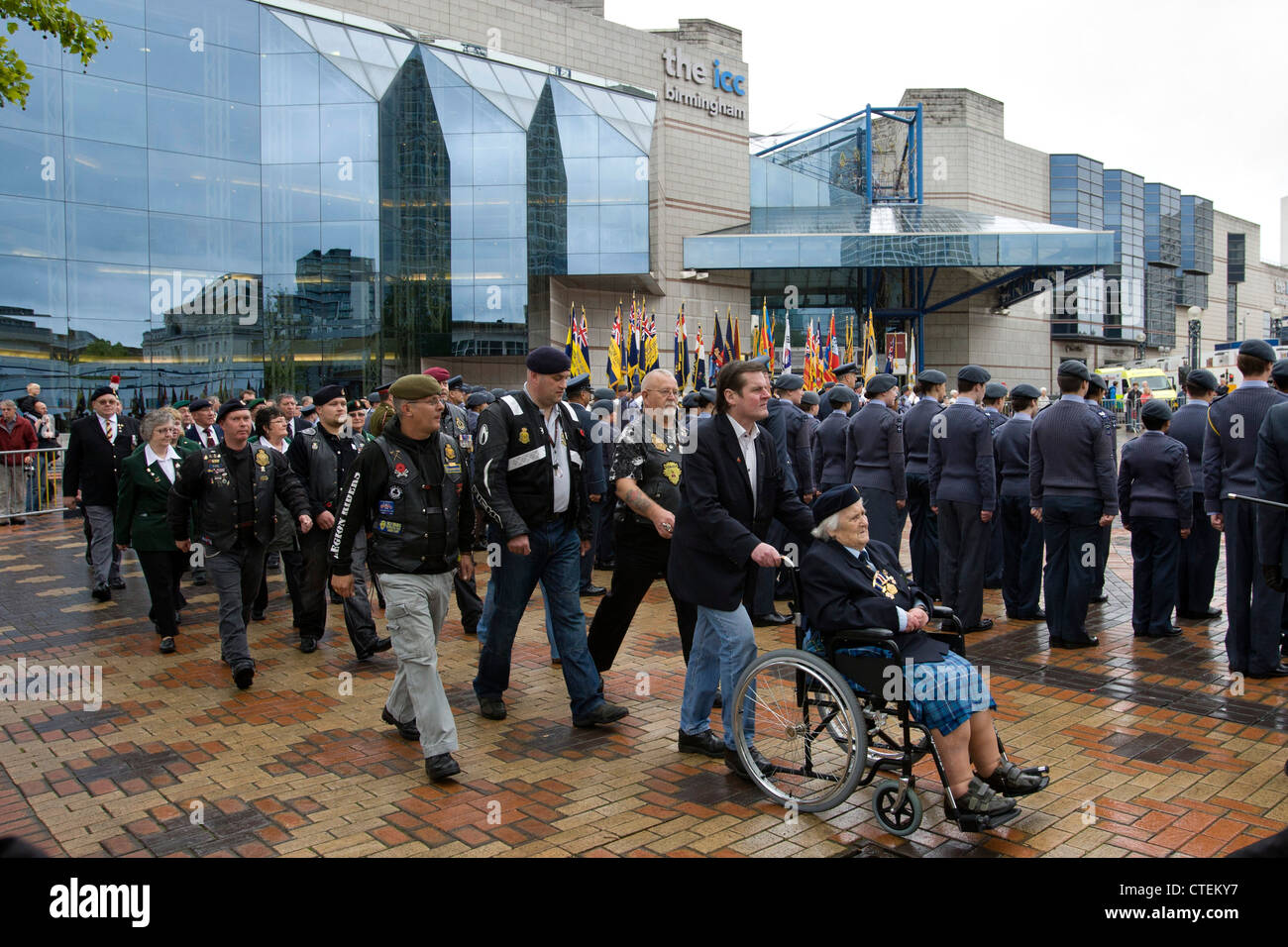 Armed Forces Day Parade durch die Innenstadt von Birmingham. Stockfoto