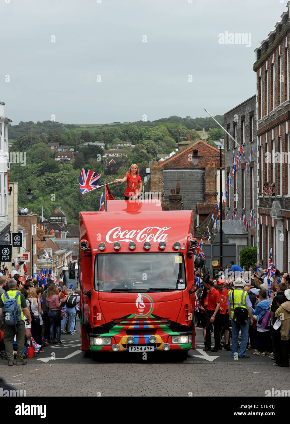 Coca Cola corporate LKW an die Olympische Fackel-Staffellauf in Lewes 17. Juli 2012 Stockfoto