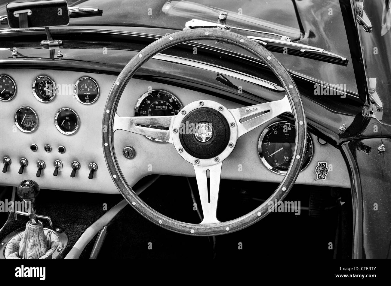 Fahrerhaus AC Cobra MkII (Schwarzweiß) Stockfoto