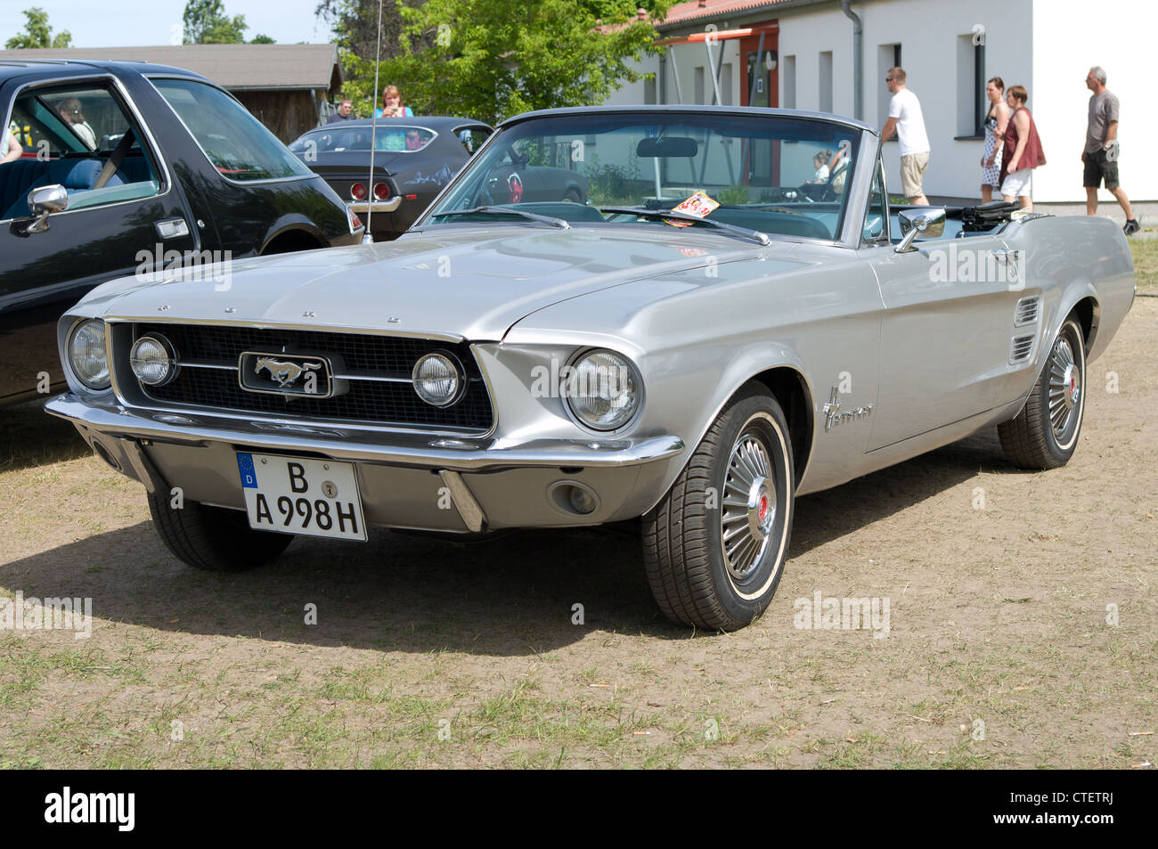 Der Sportwagen Ford Mustang Cabrio Stockfoto