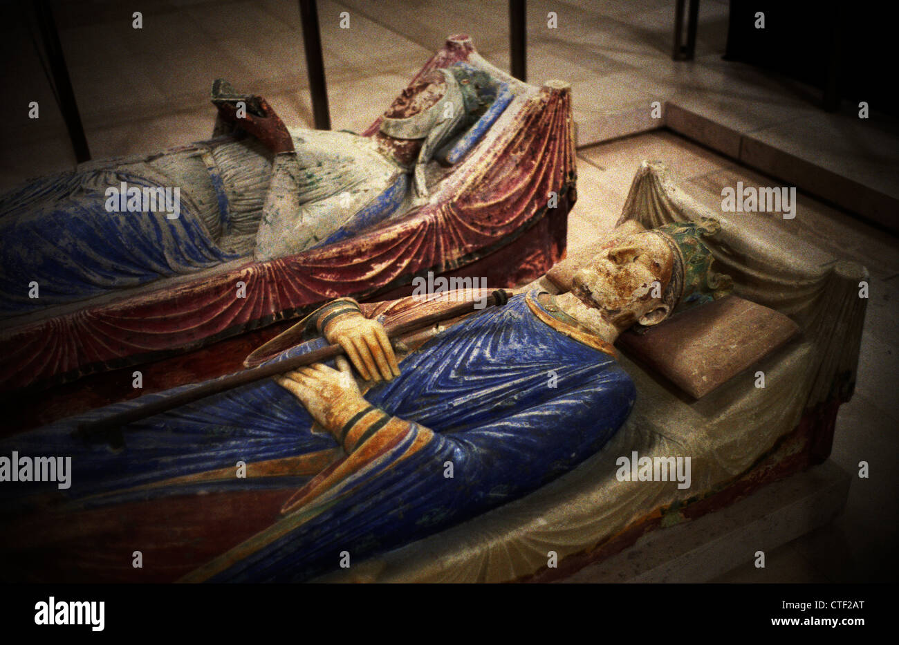 Abtei von Fontevraud, Loire, Frankreich. Juli 201. Gräber der Familie Plantagenet: Eleonore von Aquitanien und Heinrich II. von England Stockfoto