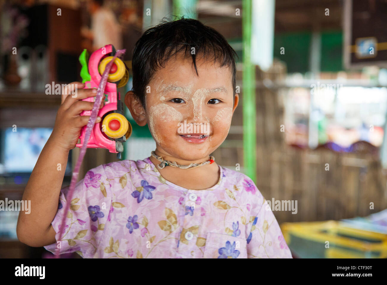 Junge in Mandalay, Myanmar Stockfoto