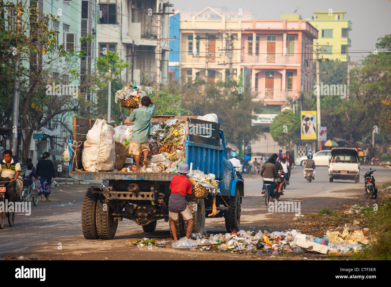 Müllabfuhr in Mandalay, Myanmar Stockfoto