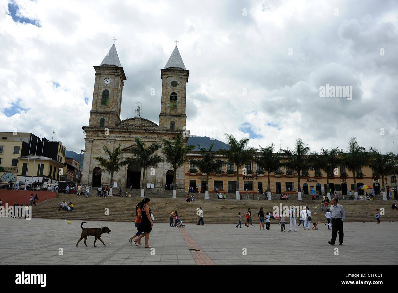 Iglesia Nuestra Senora de Belen am Plaza Mayor Hauptplatz der Stadt Fusagasuga, Kolumbien. Stockfoto