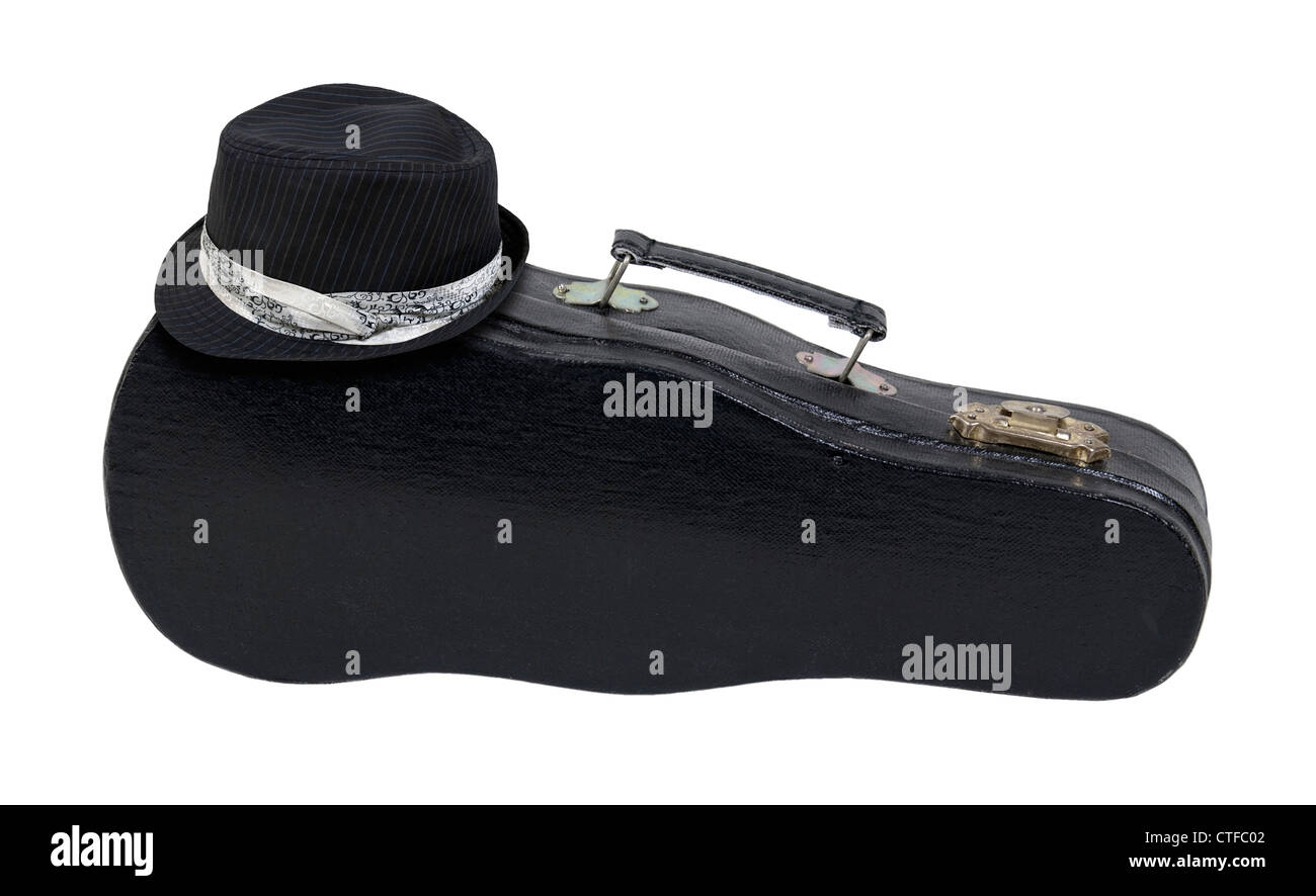 Schwarzen Fedora auf einem Notenmappe mit Griff für den Transport und Lagerung von Musikinstrumenten - Pfad enthalten verwendet Stockfoto