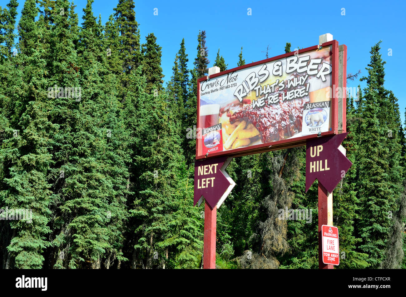 Werbung Zeichen der lokalen Restaurant. Alaska, USA. Stockfoto