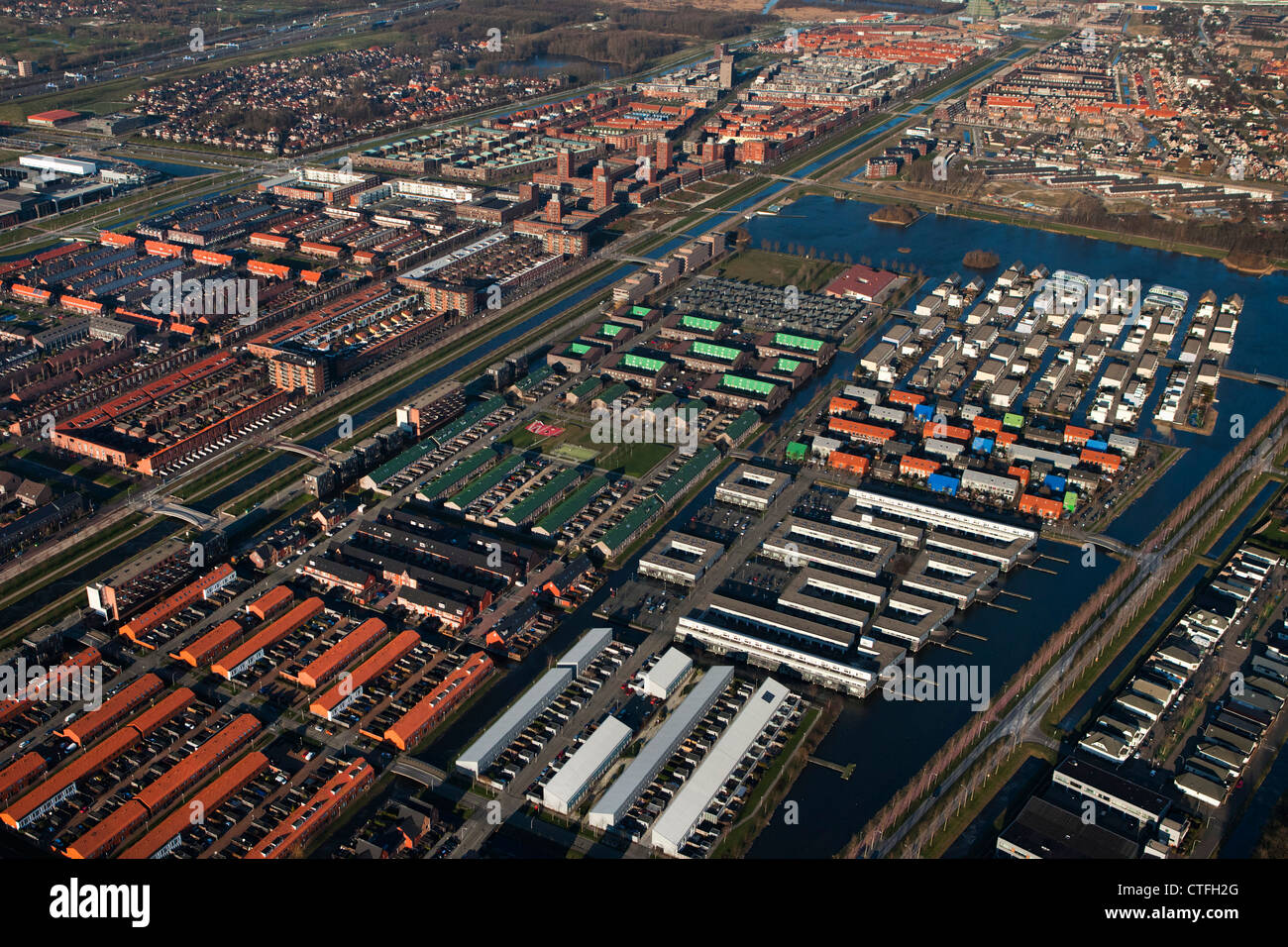 Die Niederlande, Den Haag, den Haag. Moderne sogenannte Vinex Viertel namens Ypenburg. Luft. Stockfoto