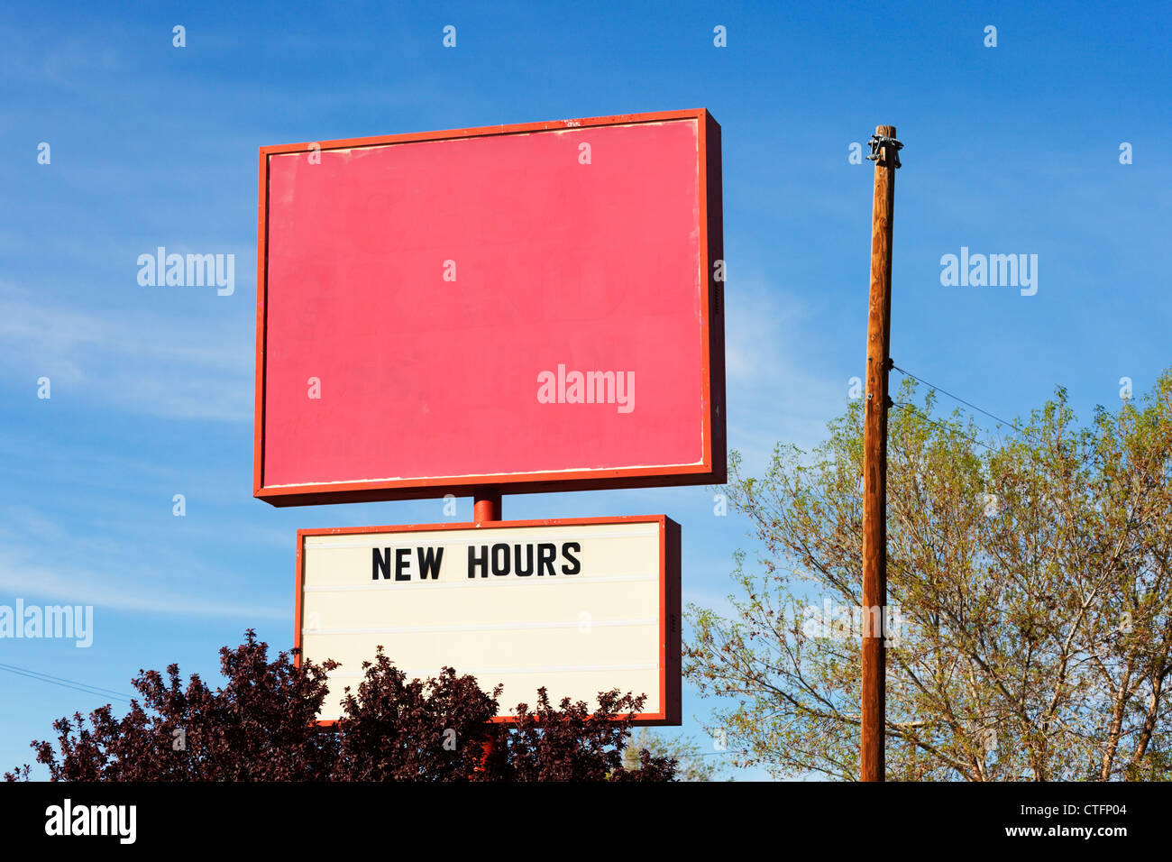 Restaurant Zeichen ein wenig Analog Farbschema, Albuquerque, New Mexico übermalt. Stockfoto