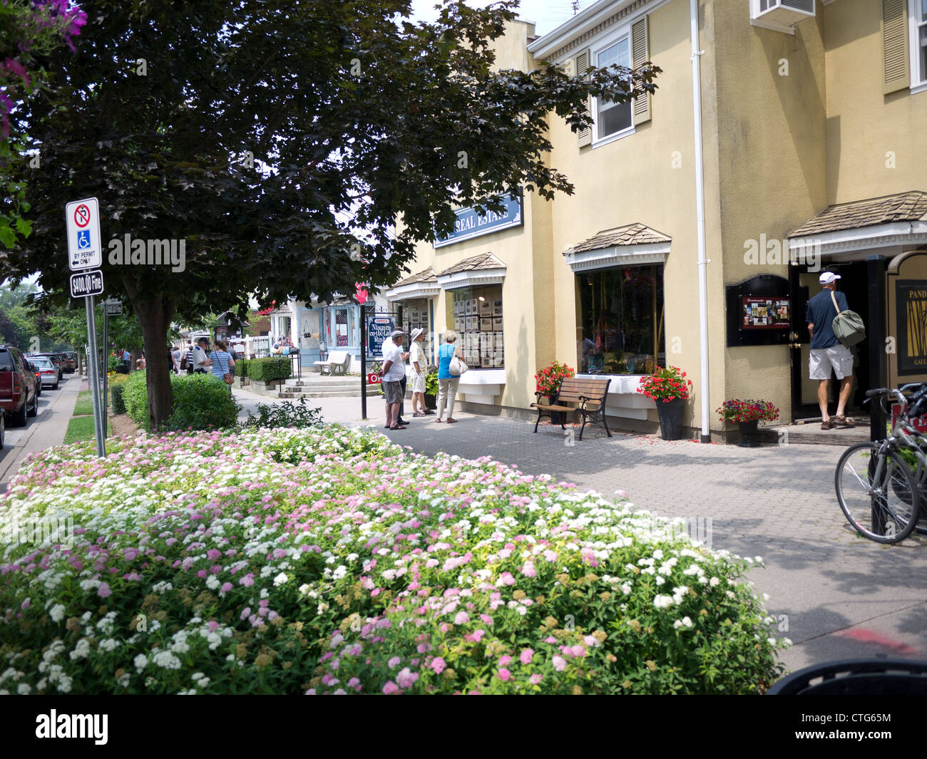 Niagara-on-der See Sommer Straße tourist Stockfoto