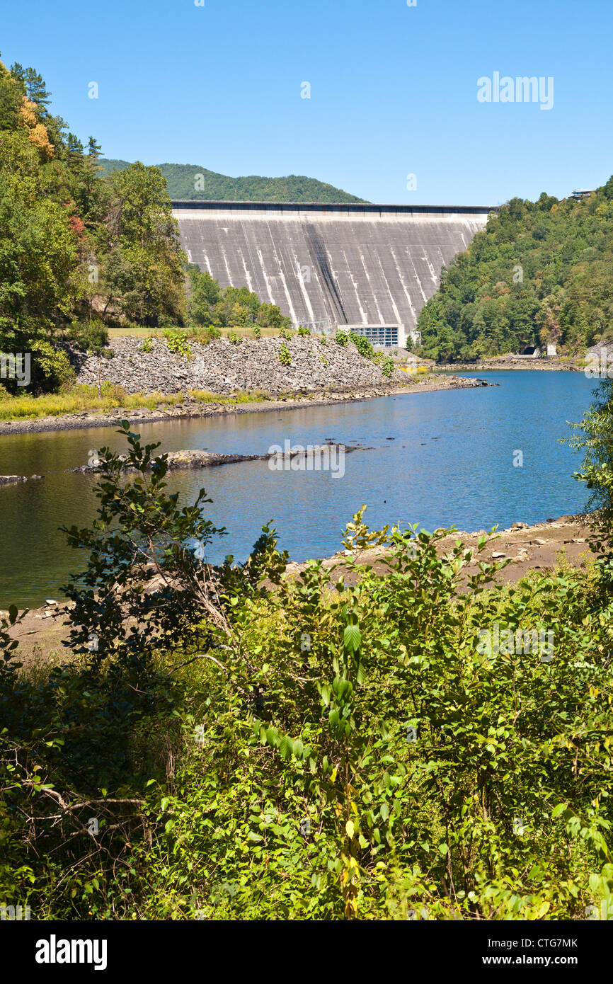Fontana Verdammung auf dem Little Tennessee River produziert Strom aus Wasserkraft für die Tennessee Valley Authority Stockfoto