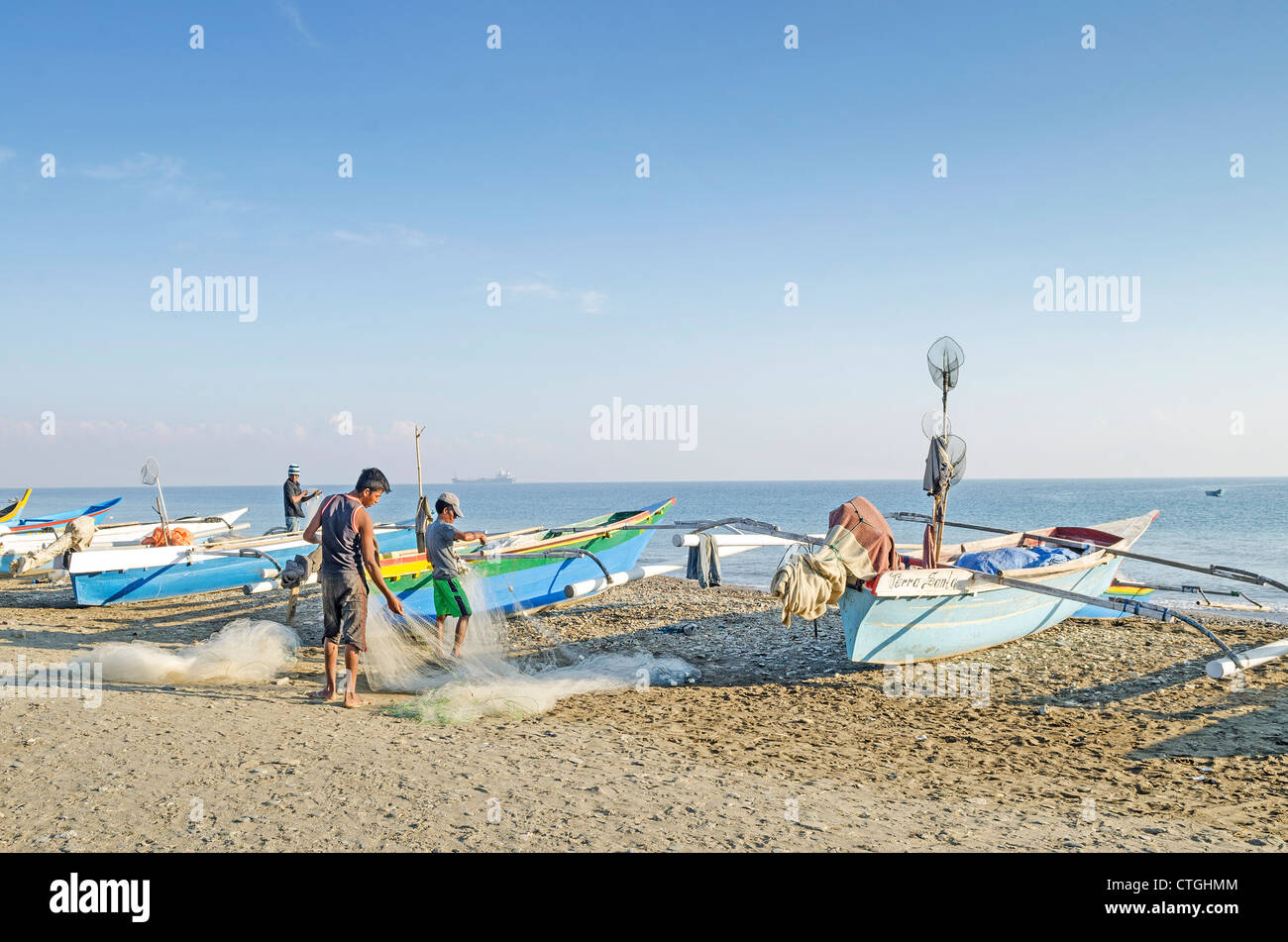 Fischer am Strand in Ost-Timor dili Stockfoto