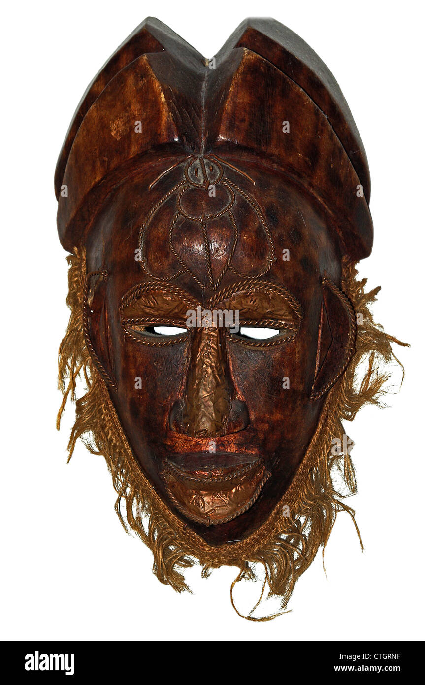 Alte afrikanische Maske mit Kupfer details Stockfoto