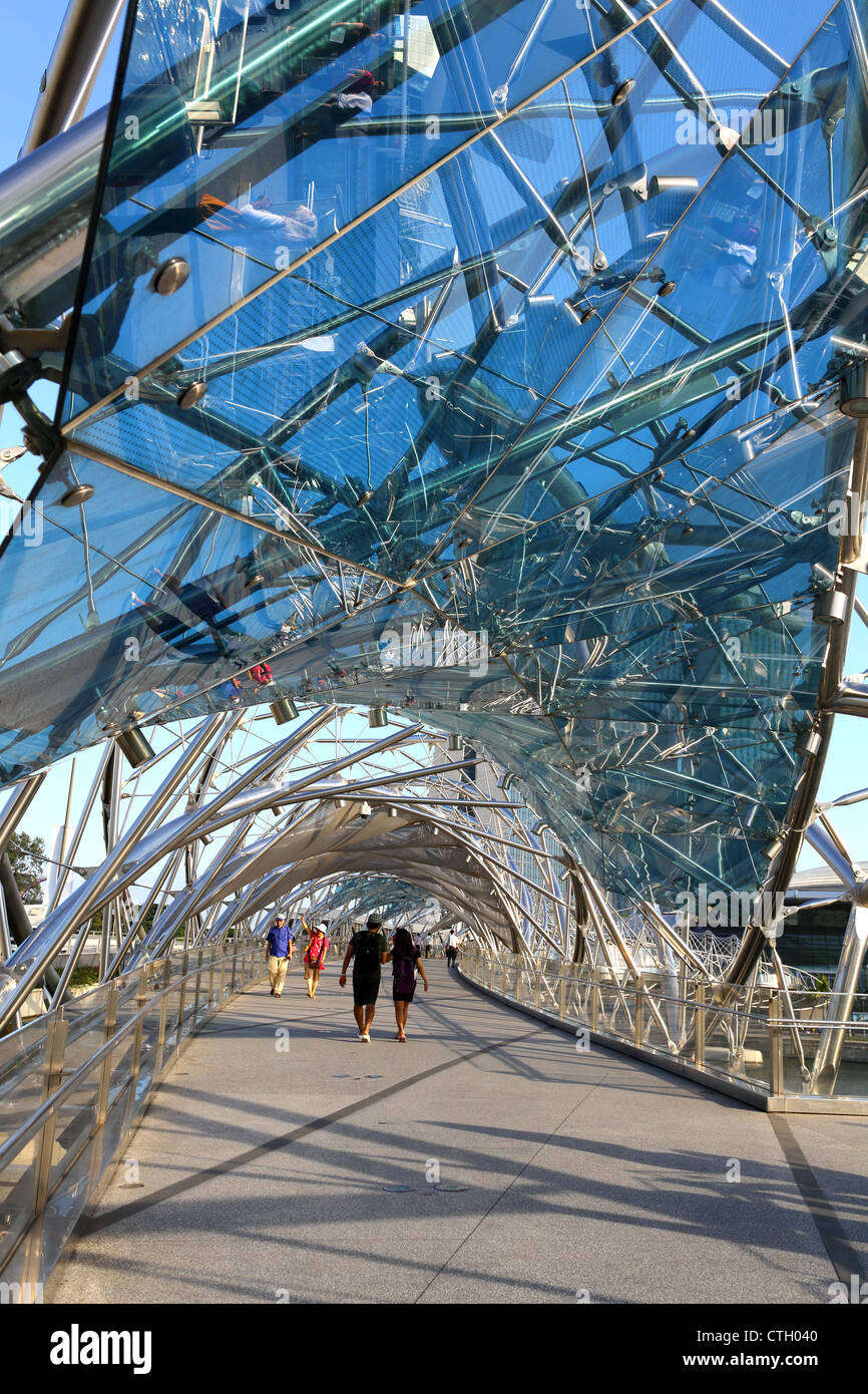 Helix-Brücke in Marina Bay Sands, Singapur. Stockfoto