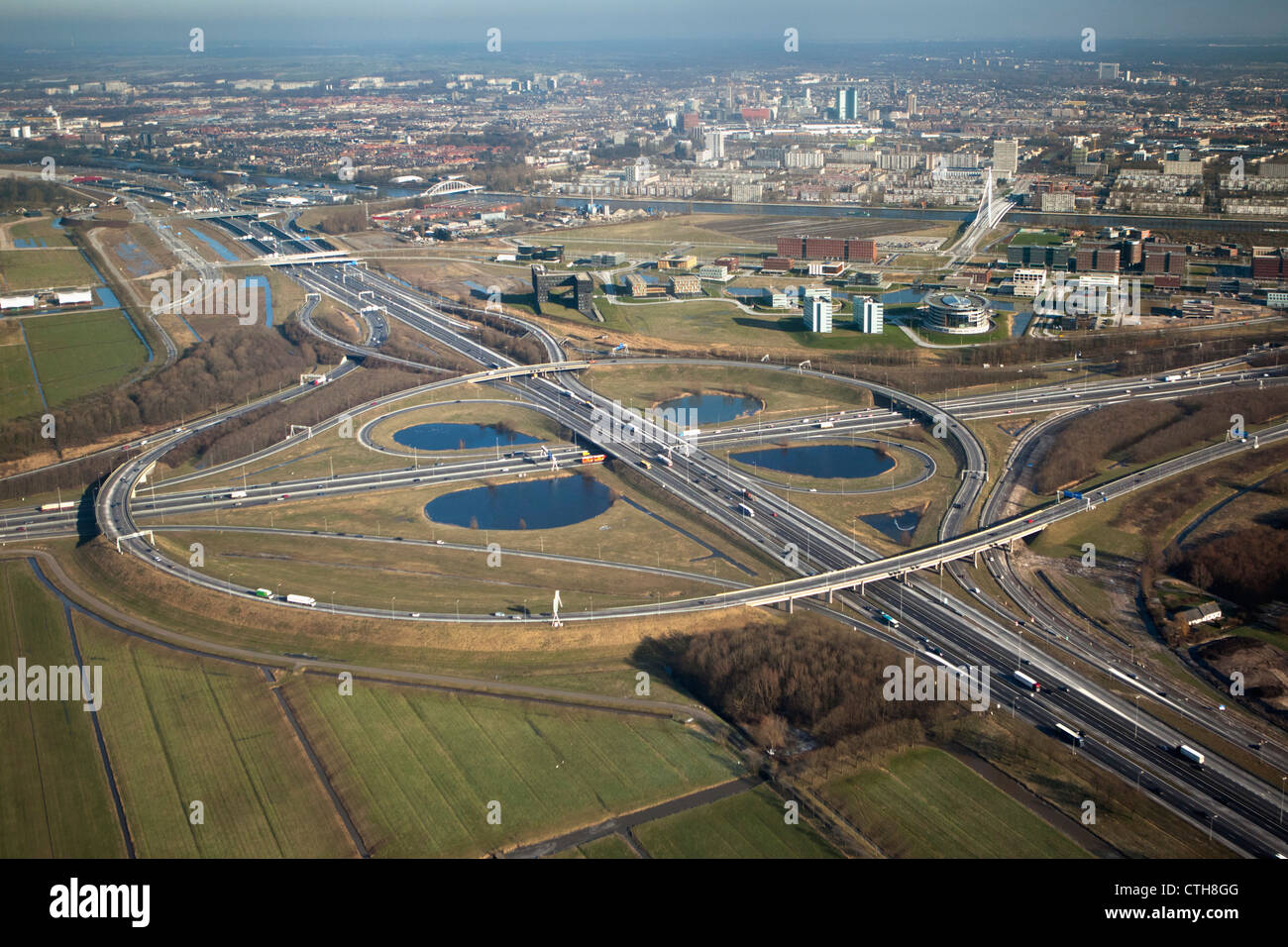 Die Niederlande, Utrecht, das Kleeblatt auf Oudenrijn. Luft. Stockfoto