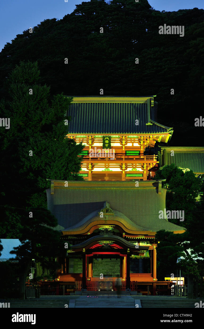 Tsurugaoka Hachimangu, Kamakura, Präfektur Kanagawa, Japan Stockfotografie Alamy