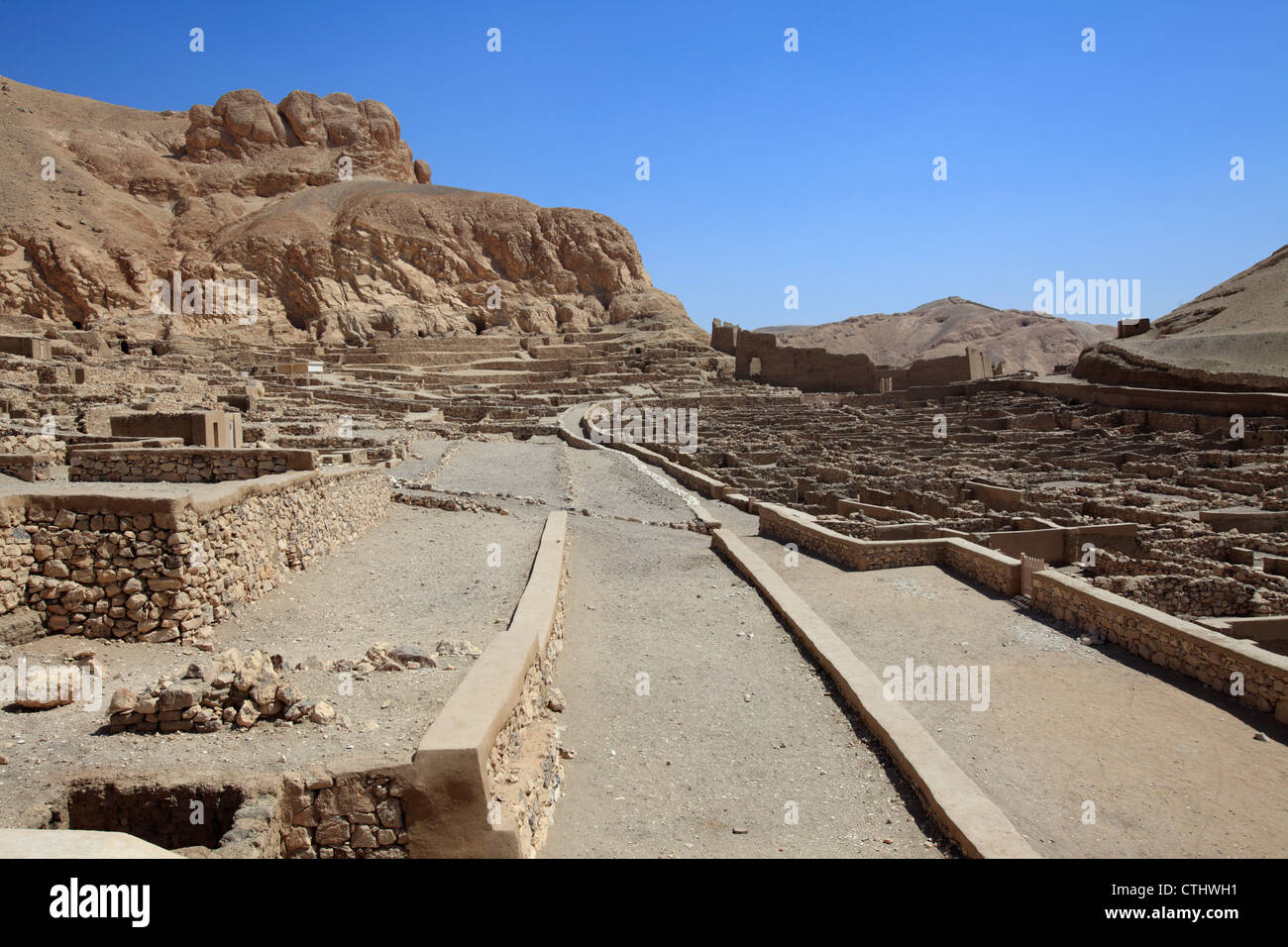 Ruinen von Deir el-Medina Arbeiter Dorf, Luxor, Ägypten Stockfoto