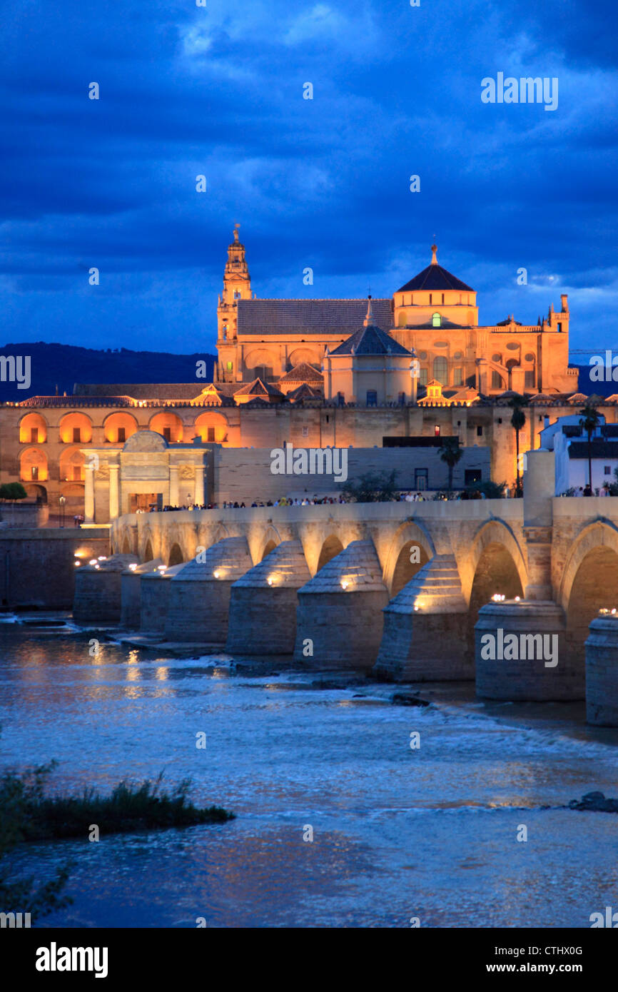 Spanien; Andalusien; Cordoba, Dom, Puente Romano, Stockfoto