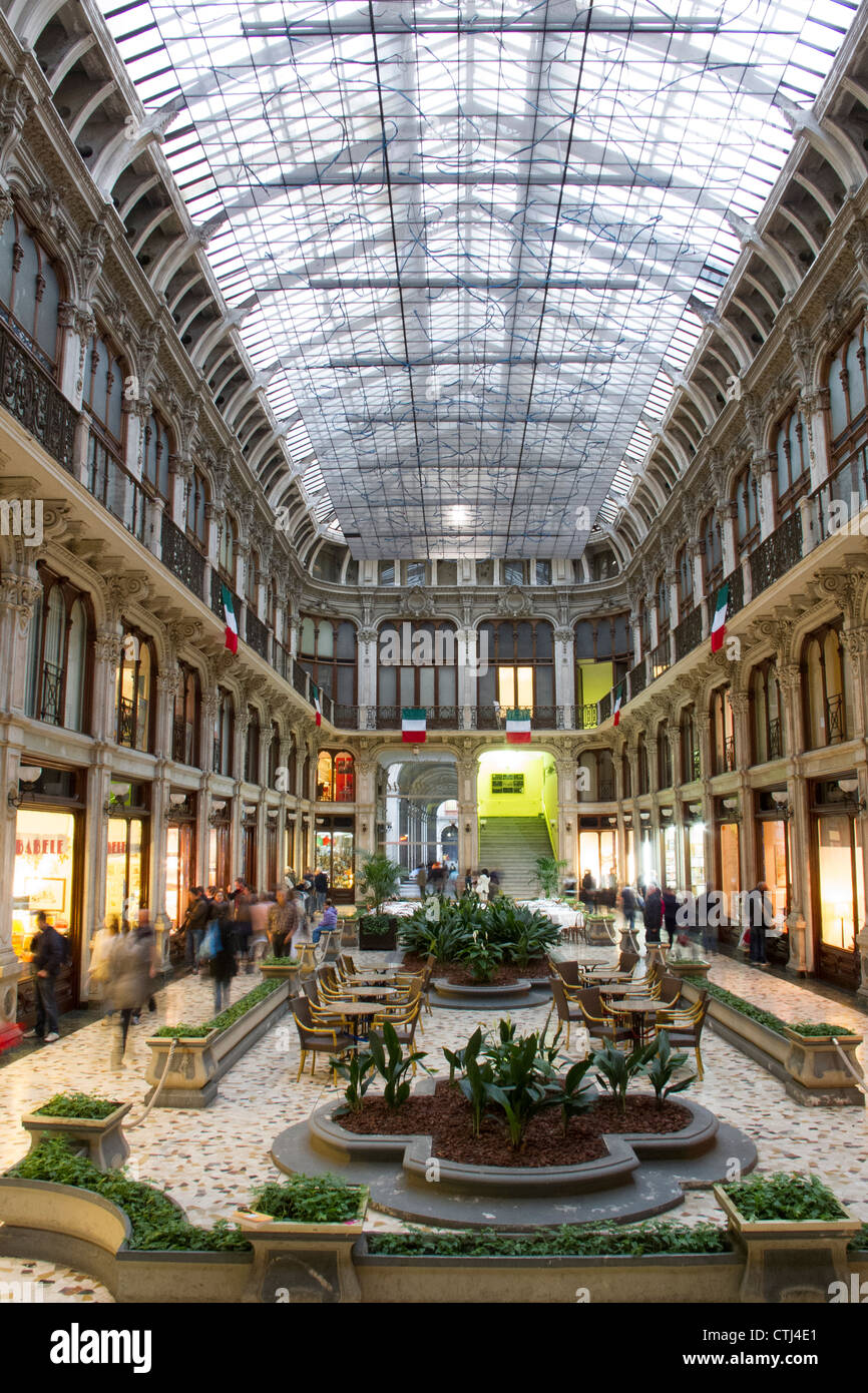 Shopping Passage, alten Stadt Zentrum von Turin Piemont, Italien Stockfoto