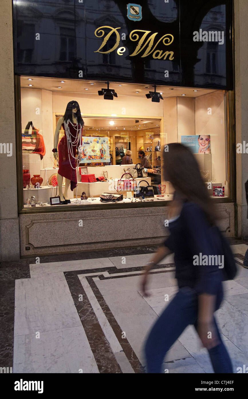De-Wan Modegeschäft in der Via Roma, Turin, Piemont, Italien Stockfoto