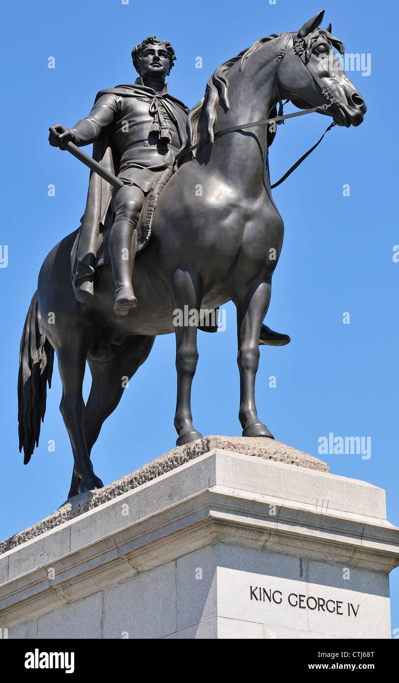 London, England, Vereinigtes Königreich. Statue von George IV auf dem Trafalgar Square (Sir Francis Chantrey: 1843) Stockfoto