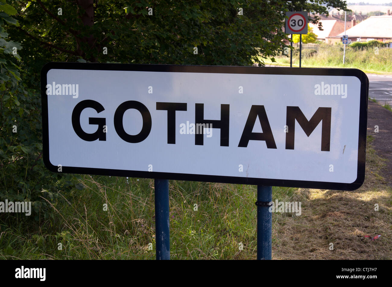 Gotham Ortsschild, Nottinghamshire, UK Stockfoto