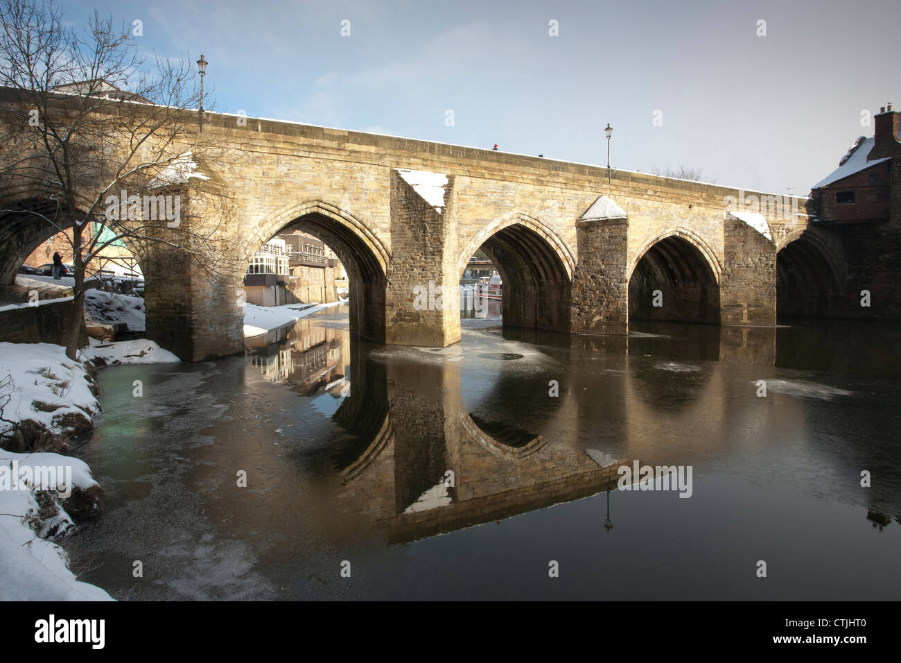 Elvet Bridge, Durham, im winter Stockfoto