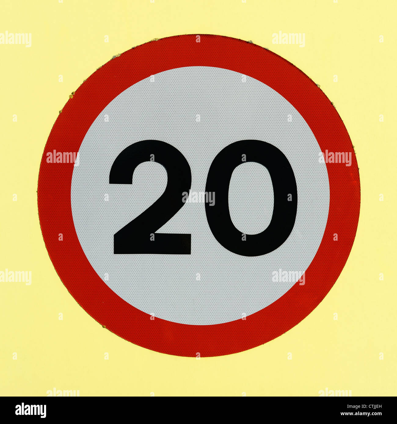 20 Tempolimit Schild Stockfoto