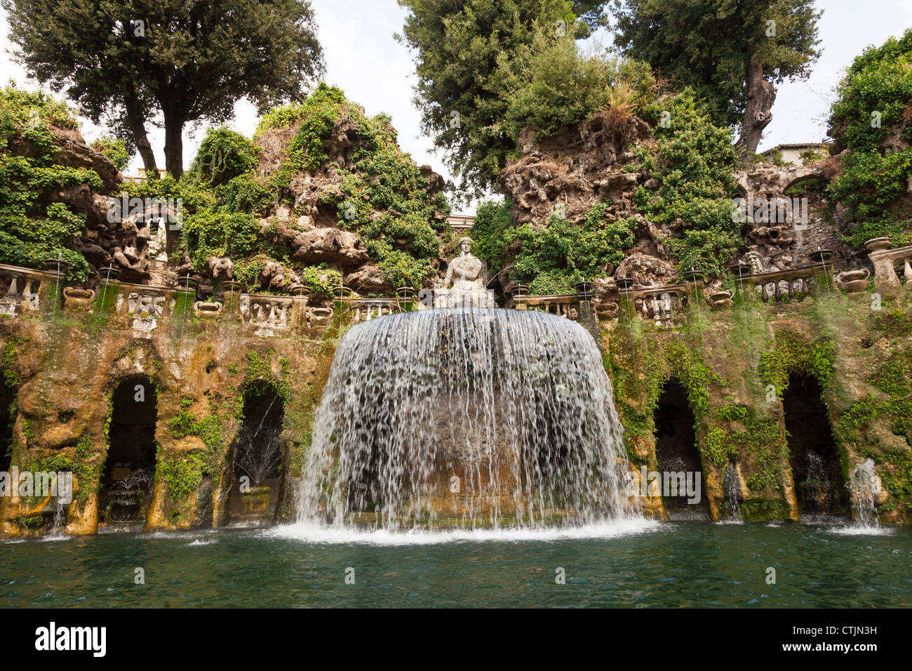 Die Fontana dell'Ovato ovalen Brunnen im Villa d ' Este Gärten Tivoli
