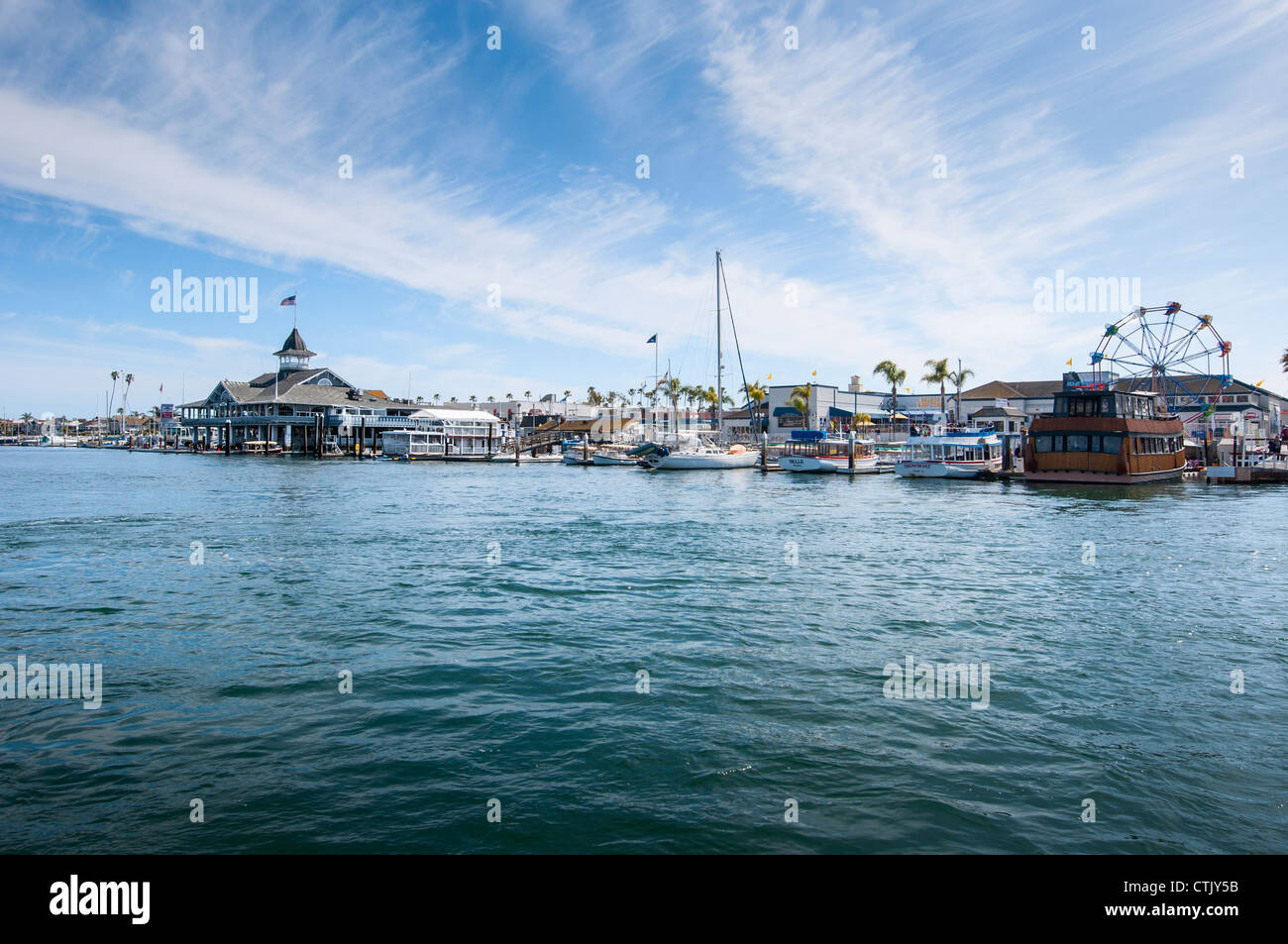 Balboa Island Harbor in Newport Beach, Kalifornien. Stockfoto