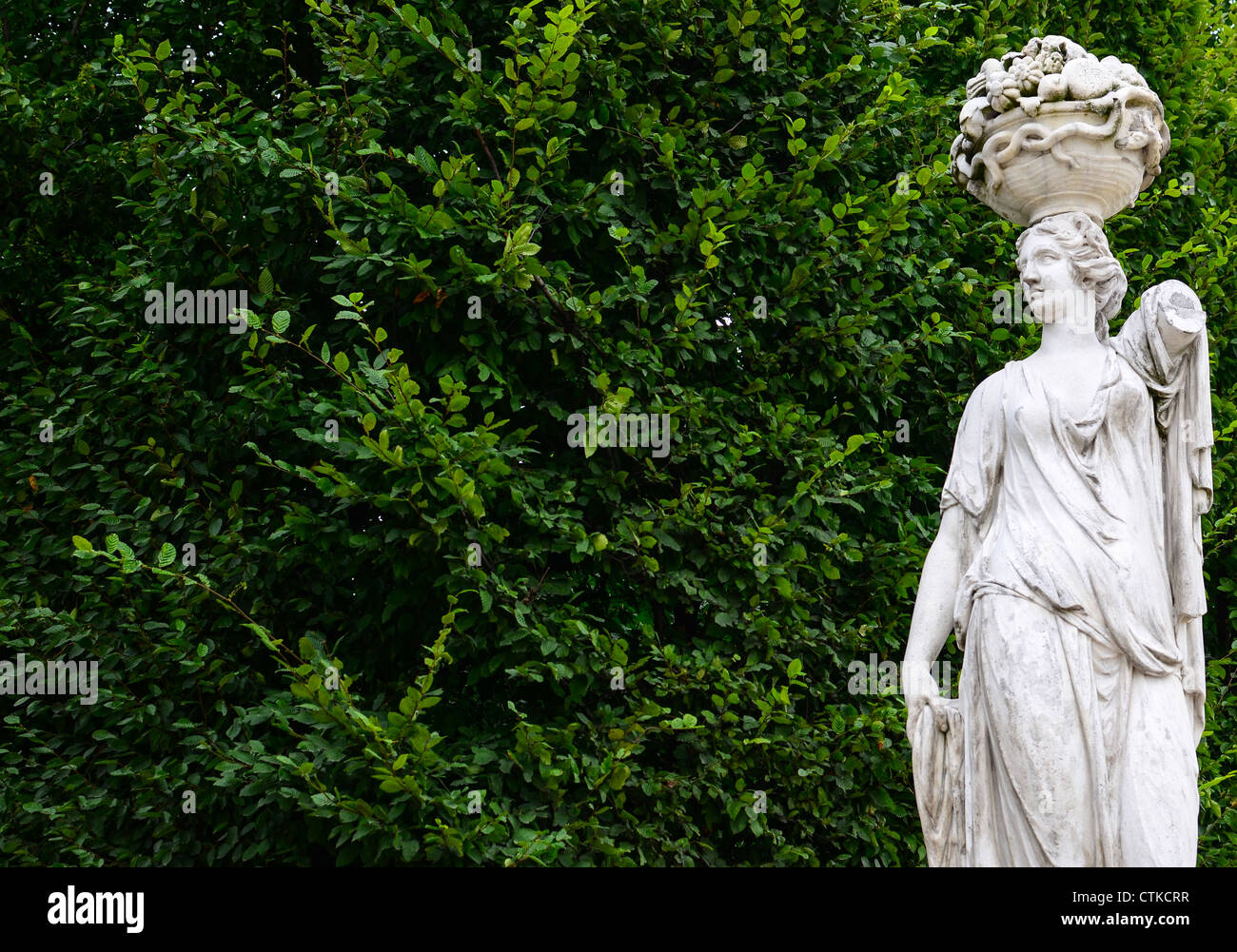 Schloss Schönbrunn in Wien Österreich - Garten statue Stockfoto