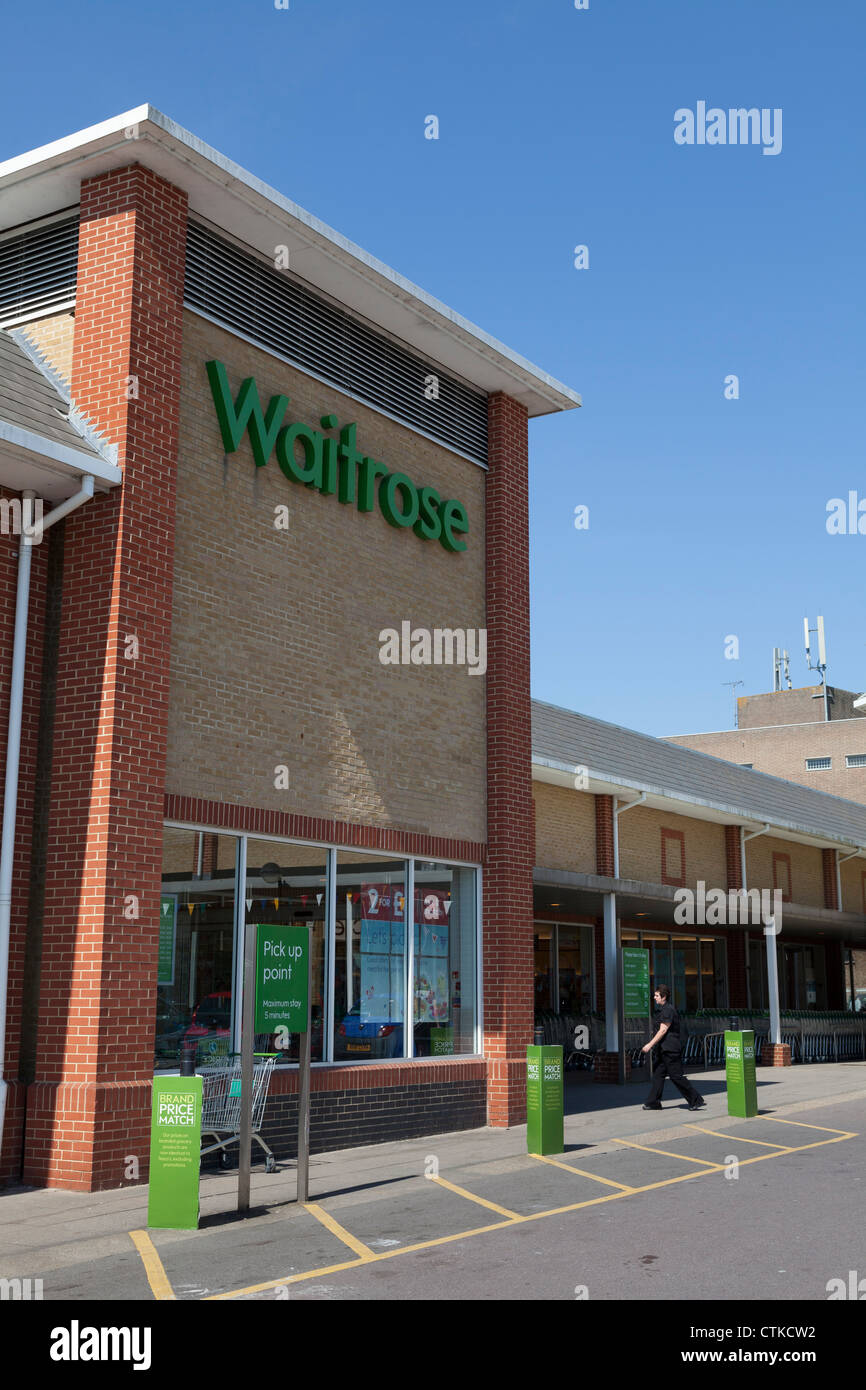 Waitrose Supermarkt äußere Sonne blauer Himmel Stockfoto