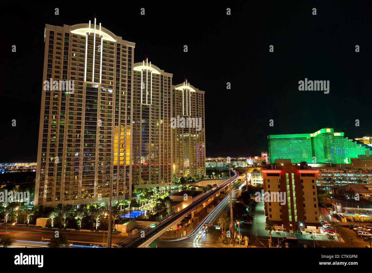 Blick auf die Straßen von Las Vegas bei Nacht Stockfoto