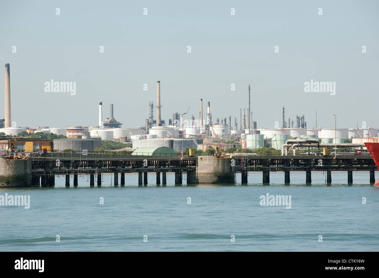 Fawley Raffinerie an Southampton Water südlichen England UK Stockfoto