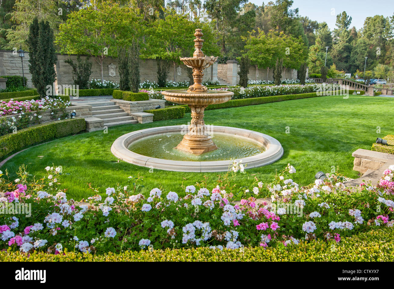 Die wunderschönen Gärten von Greystone Mansion in Beverly Hills. Stockfoto