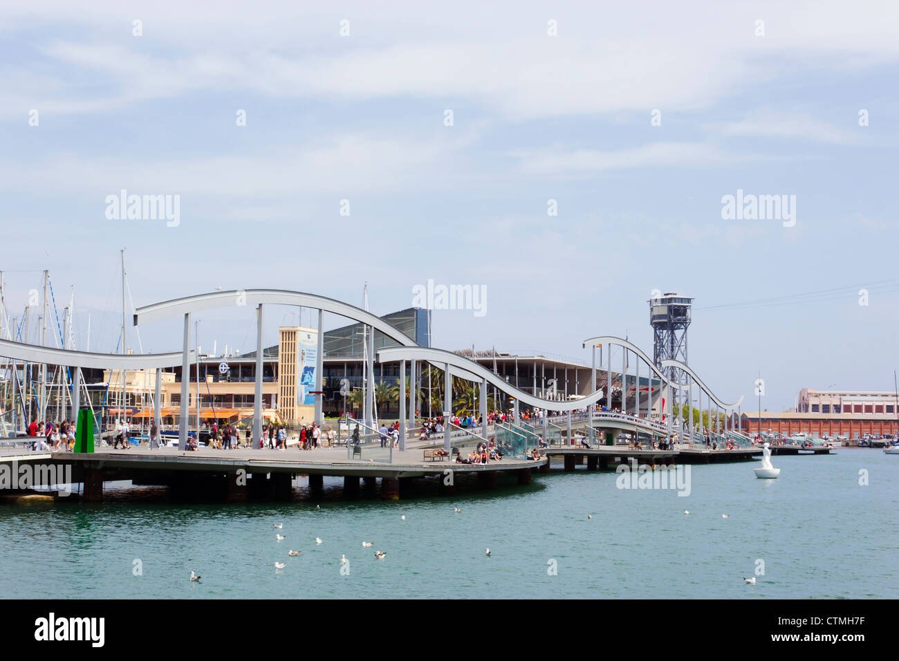 Barcelona, Spanien. Rambla de Mar am Port Vell. Stockfoto