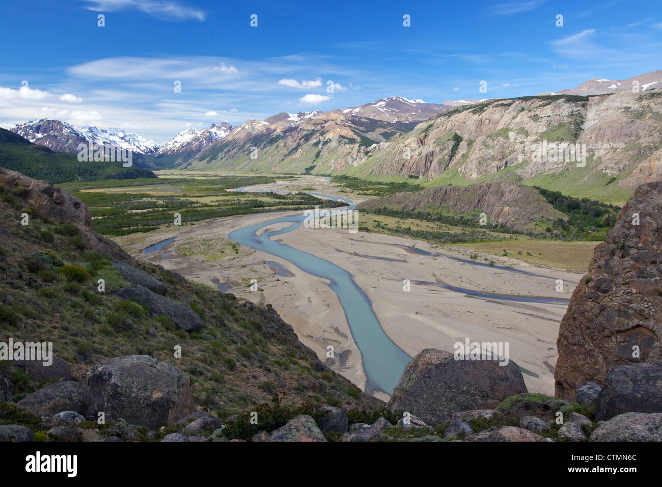 Blick auf das Flusstal Vueltas, El Chalten, Provinz Santa Cruz, Patagonien, Argentinien, Südamerika Stockfoto