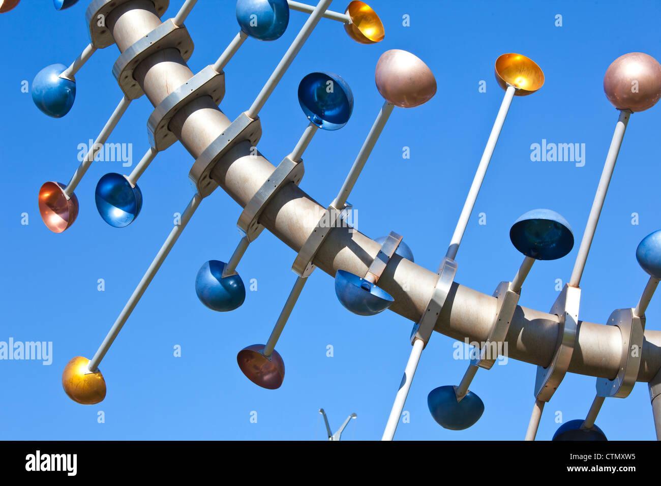 Wind Power kinetische Energie Skulptur Ton Melbourne Docklands Hafen Esplanade Collins Straße St Hafen. Stockfoto