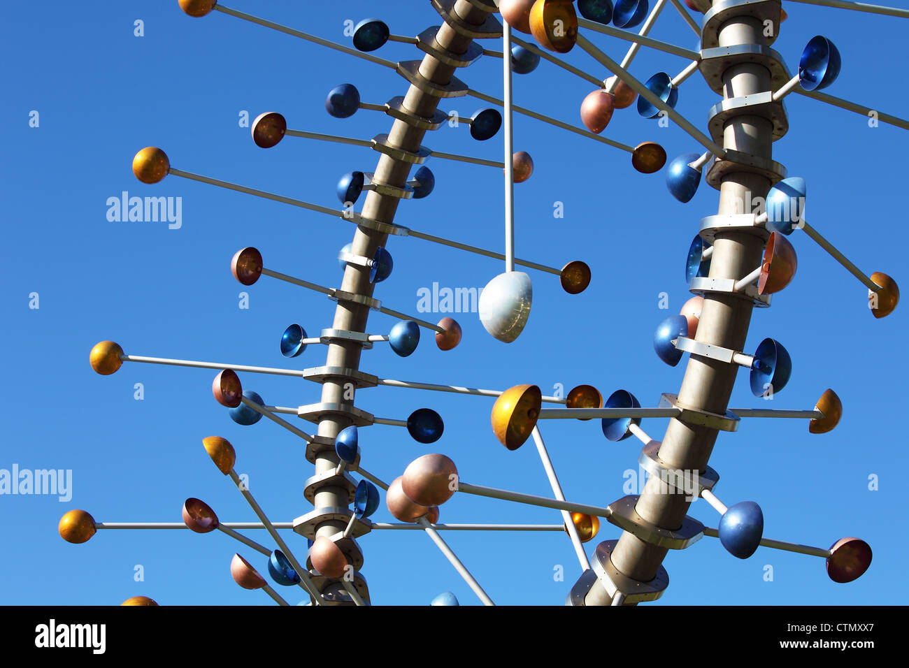 Wind Power kinetische Energie Skulptur Ton Melbourne Docklands Hafen Esplanade Collins Straße St Hafen. Stockfoto