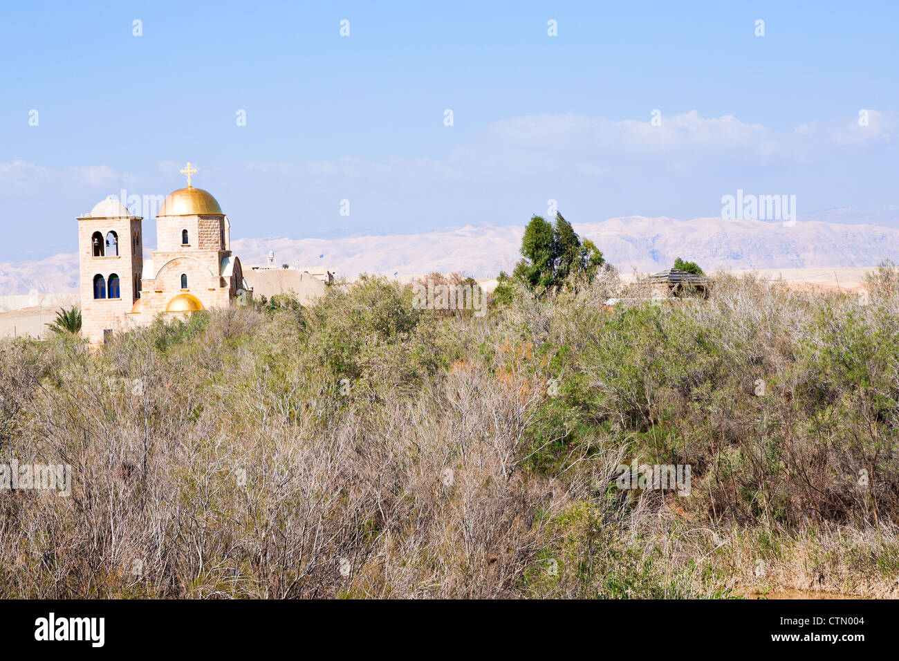 Blick auf St. Johannes Kirche in der Nähe Taufe im Jordan-Tal Stockfoto